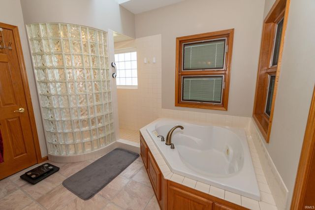 24465 Copper Ridge Drive, Goshen, IN 46526