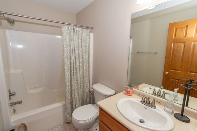 24465 Copper Ridge Drive, Goshen, IN 46526