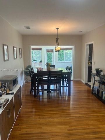 322 Fluvia Ave, Coral Gables, FL 33134