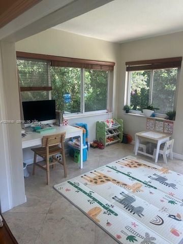 322 Fluvia Ave, Coral Gables, FL 33134
