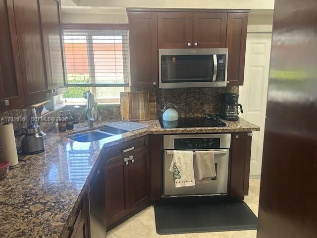 322 Fluvia Ave, Coral Gables, FL 33134