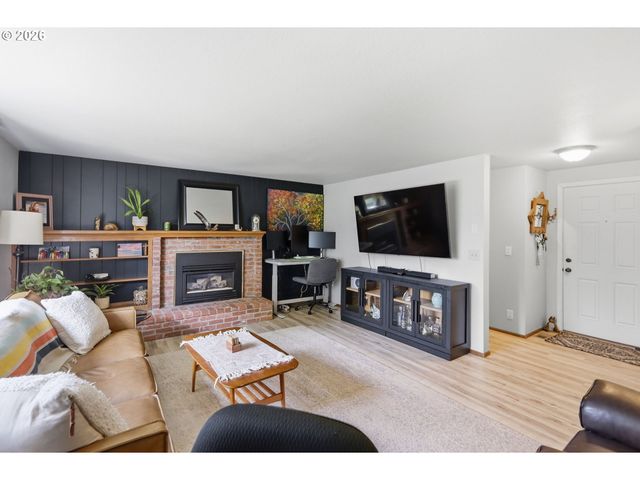 320 KINGSBURY Ave, Eugene, OR 97404