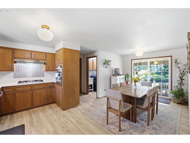 320 KINGSBURY Ave, Eugene, OR 97404