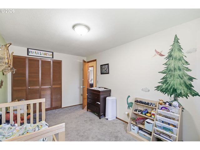 320 KINGSBURY Ave, Eugene, OR 97404