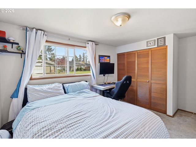 320 KINGSBURY Ave, Eugene, OR 97404