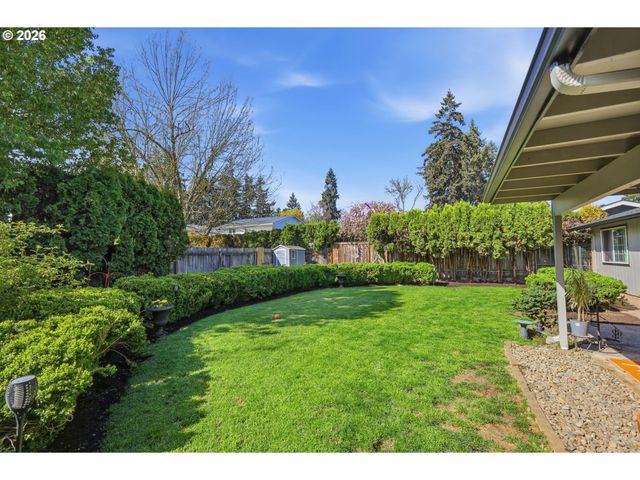 320 KINGSBURY Ave, Eugene, OR 97404