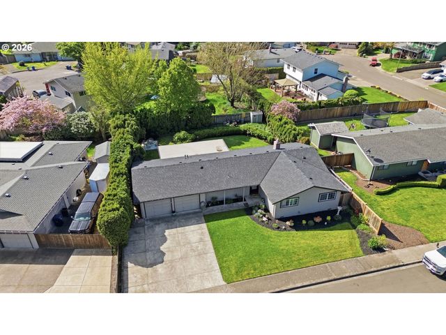 320 KINGSBURY Ave, Eugene, OR 97404