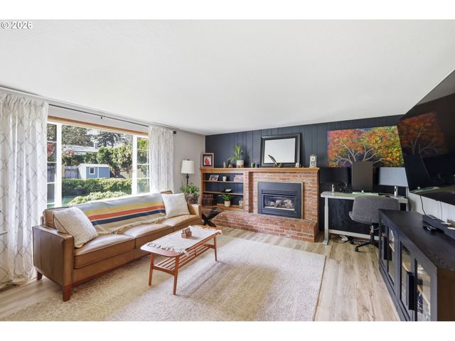 320 KINGSBURY Ave, Eugene, OR 97404