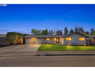320 KINGSBURY Ave, Eugene, OR 97404