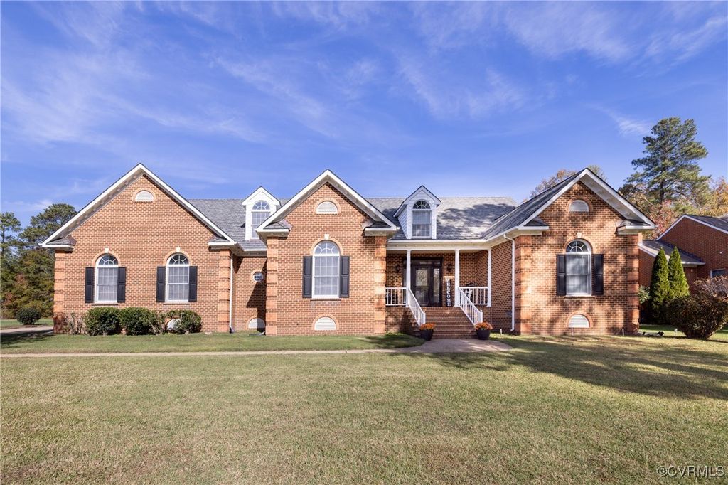 4900 Wellington Farms Dr, Chester, VA 23831