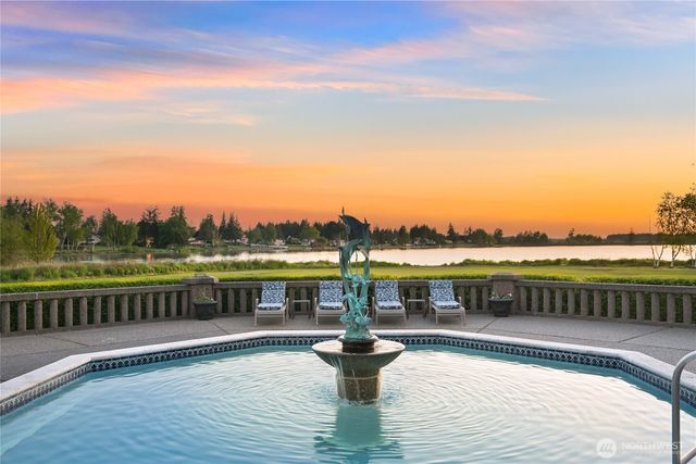 7245 Barbers Grove Lane, Lynden, WA 98264