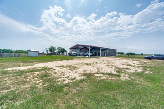 1630 County Road 370, El Campo, TX 77437