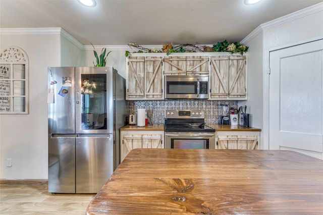 1630 County Road 370, El Campo, TX 77437