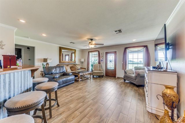 1630 County Road 370, El Campo, TX 77437