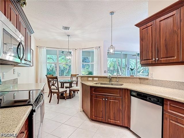 2061 Corona Del Sire DR, North Fort Myers, FL 33917