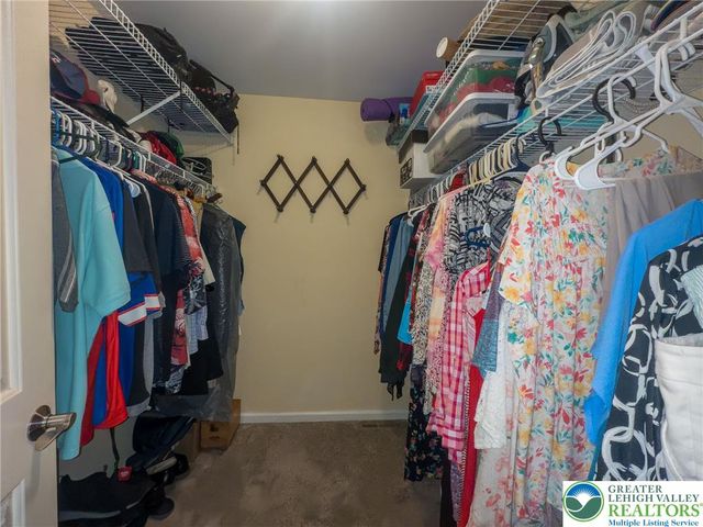 410 East Mayfield Circle, Bethlehem City, PA 18020
