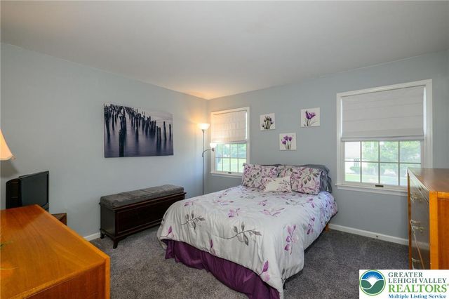 410 East Mayfield Circle, Bethlehem City, PA 18020