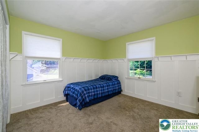 410 East Mayfield Circle, Bethlehem City, PA 18020