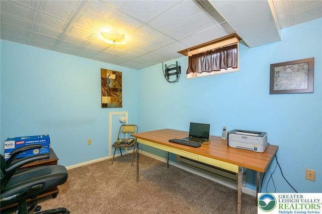410 East Mayfield Circle, Bethlehem City, PA 18020