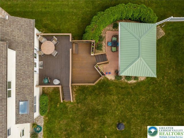 410 East Mayfield Circle, Bethlehem City, PA 18020