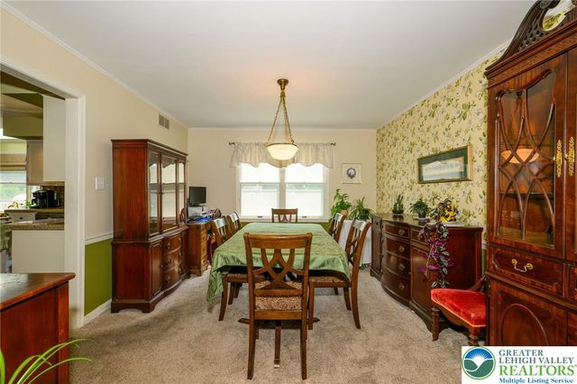 410 East Mayfield Circle, Bethlehem City, PA 18020