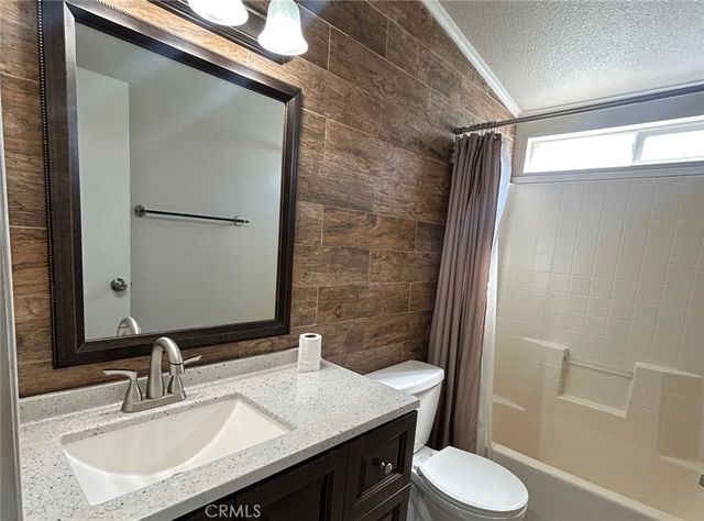 327 W Wilson 82, Costa Mesa, CA 92627