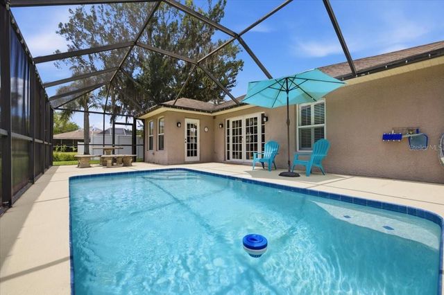 392 TAVERNIER CIRCLE, Oldsmar, FL 34677