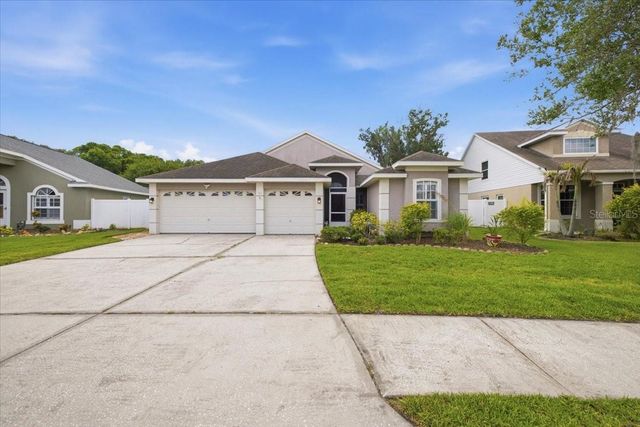 392 TAVERNIER CIRCLE, Oldsmar, FL 34677