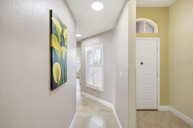 392 TAVERNIER CIRCLE, Oldsmar, FL 34677