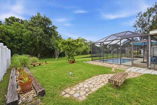 392 TAVERNIER CIRCLE, Oldsmar, FL 34677