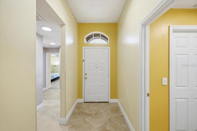 392 TAVERNIER CIRCLE, Oldsmar, FL 34677