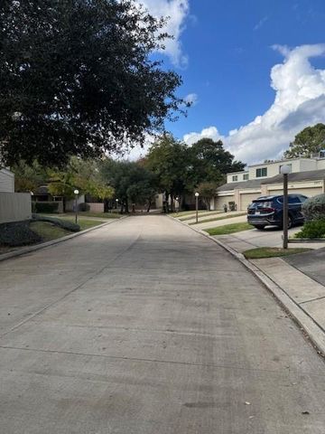 1325 Chardonnay Drive, Houston, TX 77077