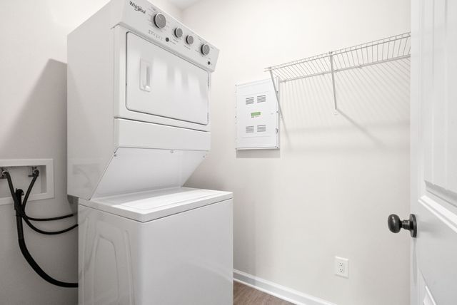 229 E Johnson Cir Apt B208, Clarksville, TN 37040