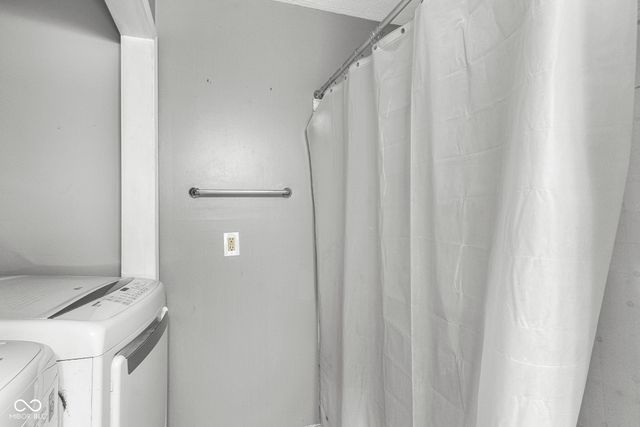 920 N Third Street, Austin, IN 47102