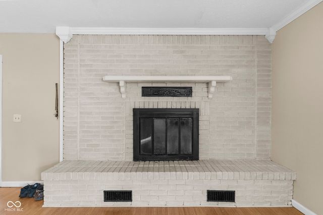 920 N Third Street, Austin, IN 47102