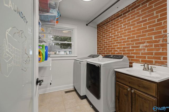 7419 Cadillac Drive, Huntsville, AL 35802