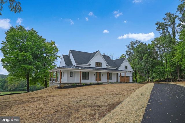 786 FAIRVIEW RD, Mount Joy, PA 17552