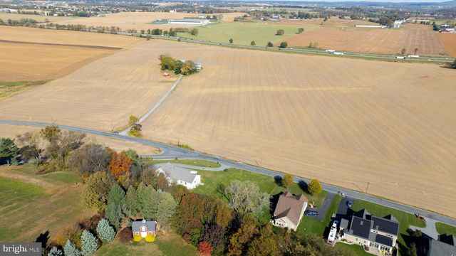 786 FAIRVIEW RD, Mount Joy, PA 17552