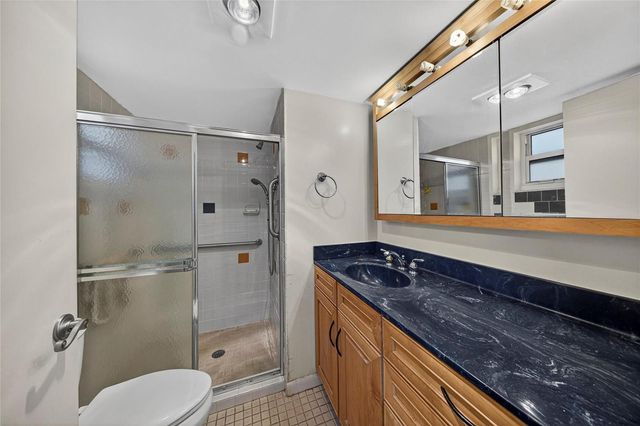 2900 N Pine Island Road 312, Sunrise, FL 33322