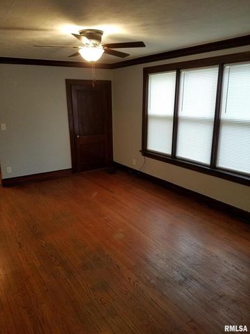 2006 7TH Street, East Moline, IL 61244