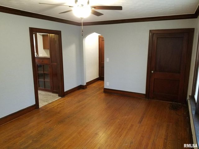 2006 7TH Street, East Moline, IL 61244