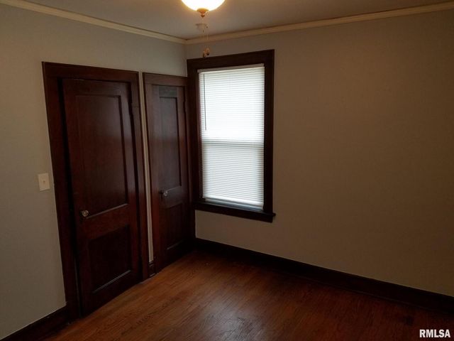 2006 7TH Street, East Moline, IL 61244