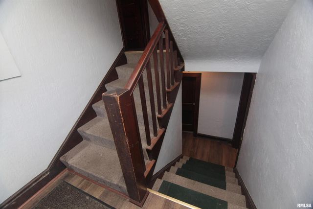 2006 7TH Street, East Moline, IL 61244