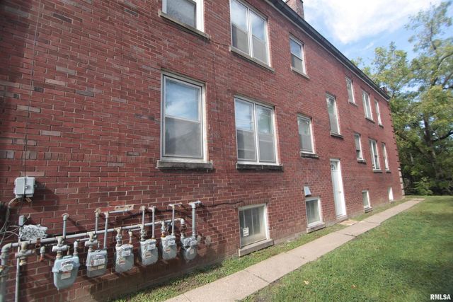 2006 7TH Street, East Moline, IL 61244