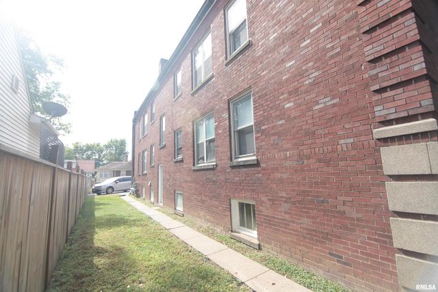 2006 7TH Street, East Moline, IL 61244