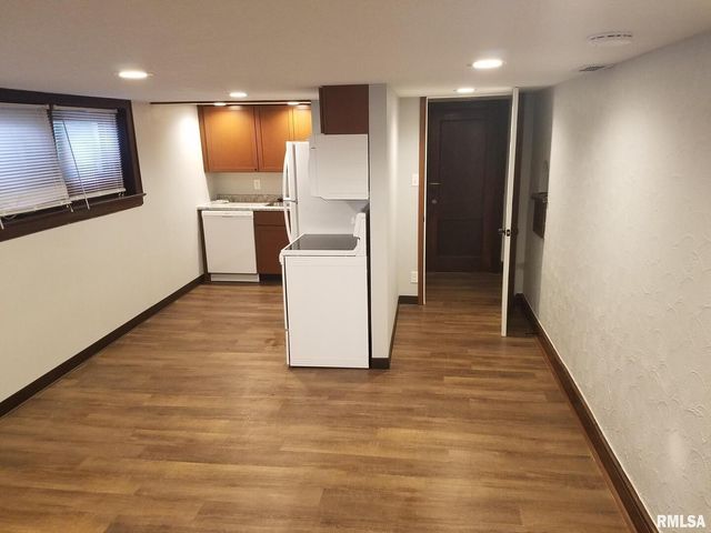 2006 7TH Street, East Moline, IL 61244