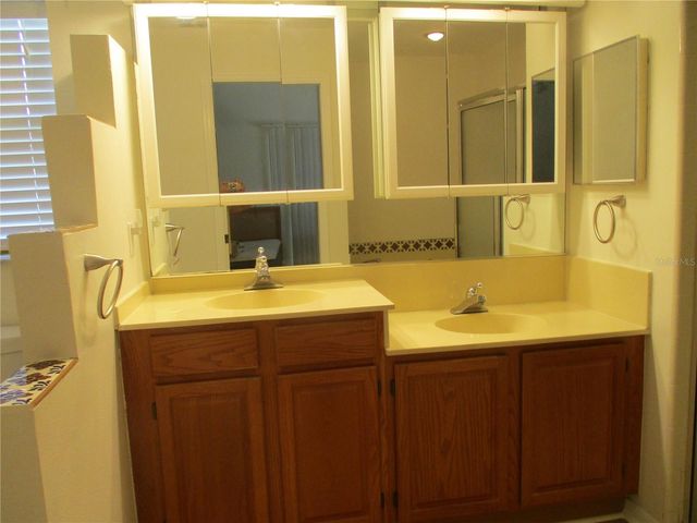 209 N BROCKFIELD DRIVE, Sun City Center, FL 33573