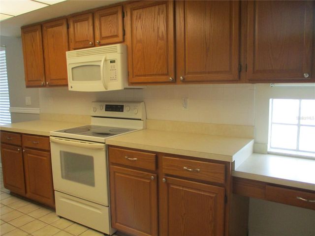 209 N BROCKFIELD DRIVE, Sun City Center, FL 33573