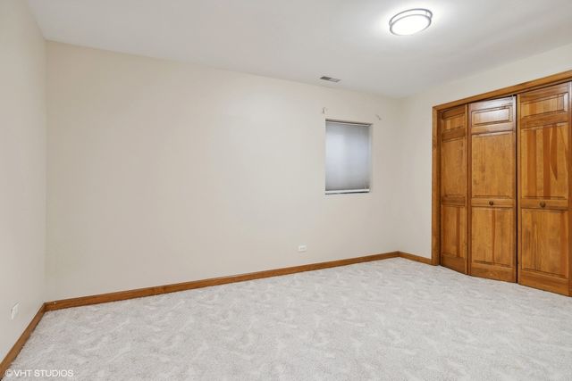 2327 Flat Rock Court, Naperville, IL 60564