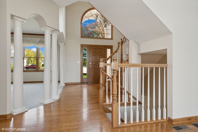 2327 Flat Rock Court, Naperville, IL 60564